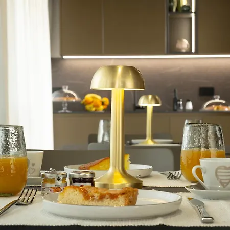 Oda ve Kahvaltı Della Lupa Luxury Lecce